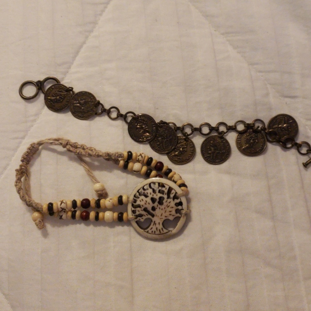 2pc bracelet. Worn few times